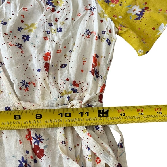 White and yellow floral print wrap top with short sleeves and tie waist #floral - Picture 3 of 6